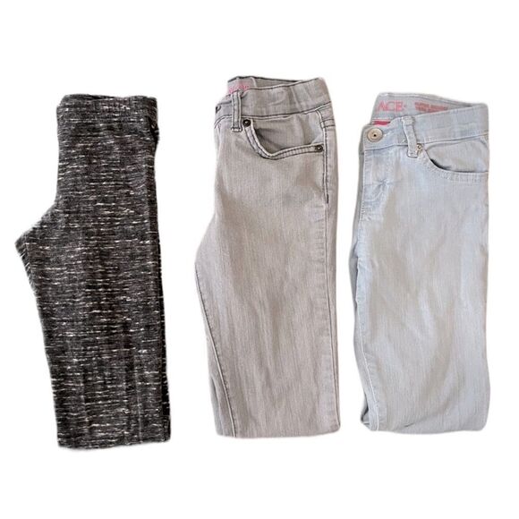 Bundle Of Girls Bottoms - Picture 1 of 12